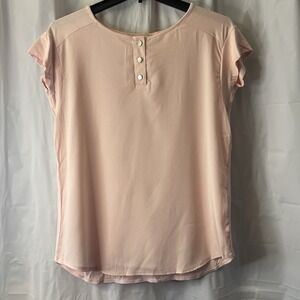 New York‎ & Co Women Pink Soft Stretch 3-Button Blouse Versatile Layering Sz M